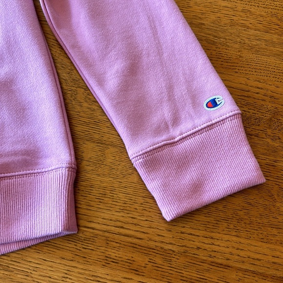 Champion Sweater - Picture 5 of 8